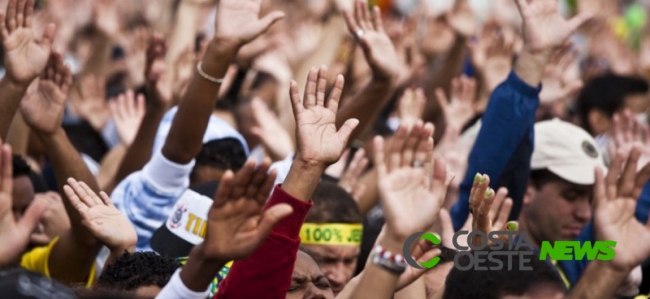 Nos últimos dois anos, uma igreja foi aberta por dia no Paraná