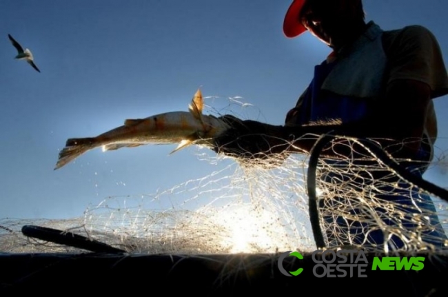 Pescadores da região começam a receber o pagamento do seguro-defeso