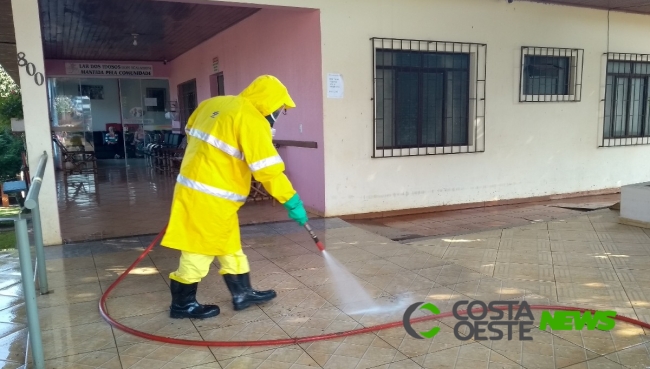 Lar Dom Scalabrini passa por desinfecção em São Miguel do Iguaçu