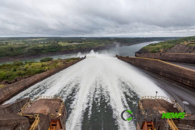 Itaipu faz nova operação especial para ajudar no escoamento da safra de soja do Paraguai