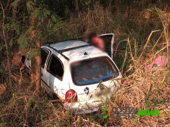 Condutor perde controle da direção e colide contra mureta na BR-277 em São Miguel do Iguaçu