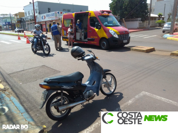 Conduzindo moto com placa de Santa Helena, mulher se envolve em acidente ao ser fechada pelo ex companheiro