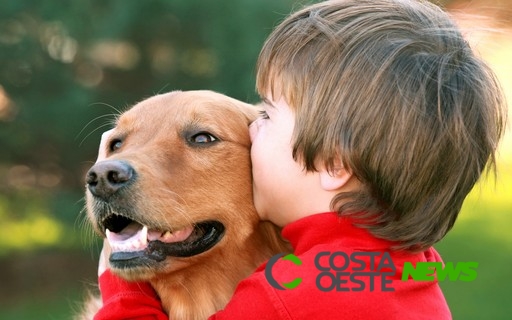 O menino e o cachorrinho