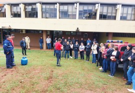 Treinamento de primeiros socorros e combate a incêndio