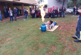 Treinamento de primeiros socorros e combate a incêndio