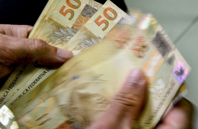 Beneficiários com NIS final 5 recebem hoje o Auxílio Brasil