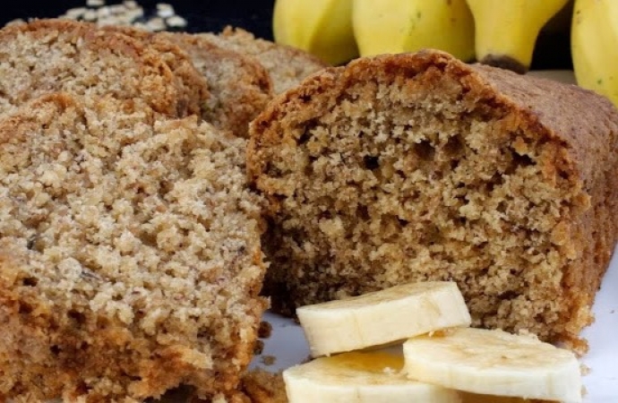 Bolo de banana com aveia - Sem açúcar e sem farinha