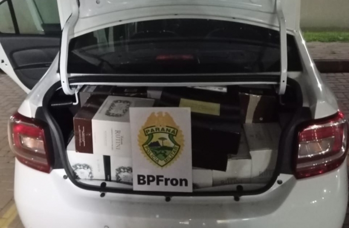 BPFRON apreende bebidas estrangeiras veículo em Santa Tereza do Oeste