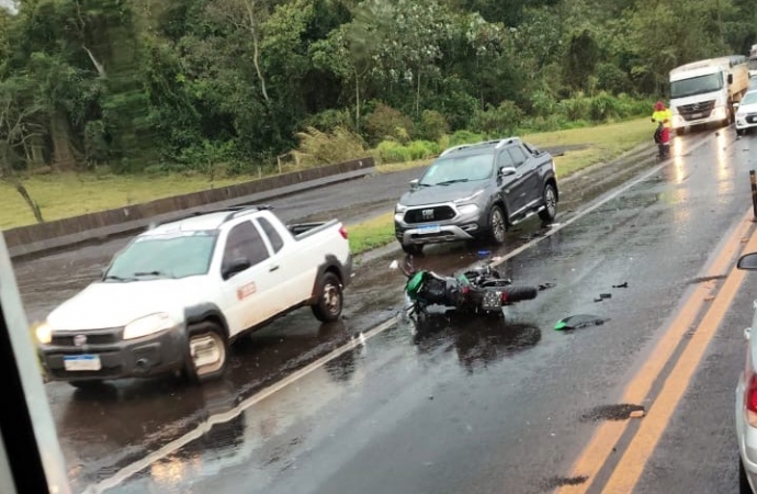 Motociclista morre após colisão frontal na BR-277