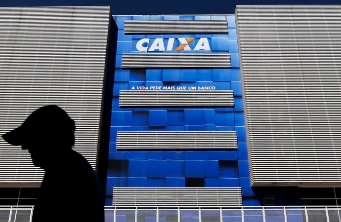 Caixa começa a pagar parcela de outubro do Auxílio Brasil