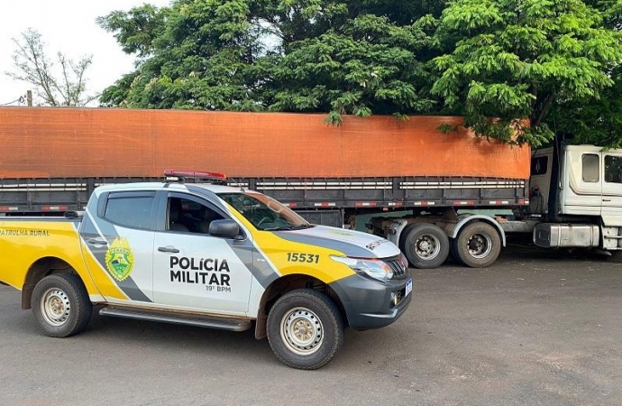 Carreta roubada é recuperada em São Clemente, distrito de Santa Helena