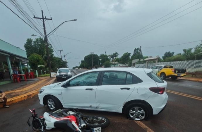 Colisão entre carro e motocicleta é registrado na PR-495 em distrito de Santa Helena