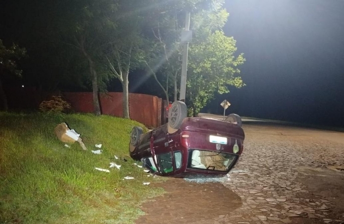 Condutor é preso por embriaguez em Santa Helena após se envolver em acidente