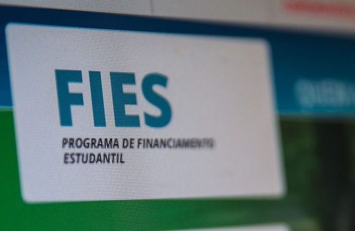 Fies oferecerá 93 mil vagas para financiamento estudantil em 2021