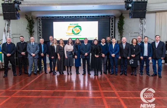 Lançamento de livro conta a história dos 50 anos da ACIME