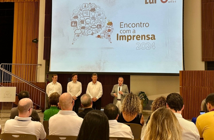 LAR celebra conquistas durante encontro com a imprensa