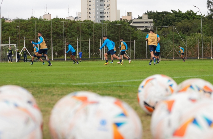 Manhã de sábado com treinamento focado na parte técnica