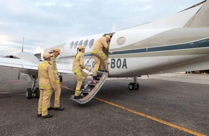 Nova equipe de Bombeiros do Paraná embarca para o combate aos incêndios no Pantanal