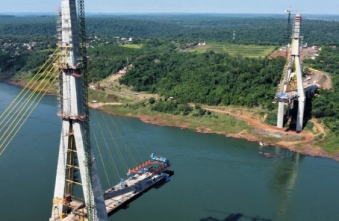 Obras da Ponte da Integração Brasil-Paraguai atingem 74,5% de execução