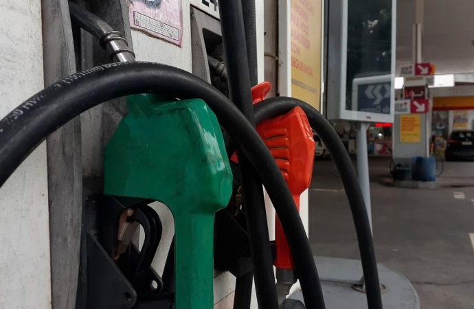 Petrobras aumenta preços do diesel e da gasolina nas refinarias