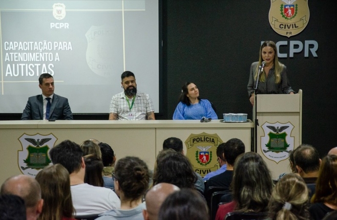 Polícia Civil promove capacitação de servidores para atendimento a autistas