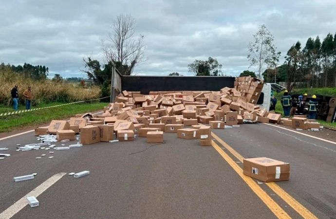 Polícia Rodoviária apreende 765 caixas de cigarros contrabandeados no Paraná