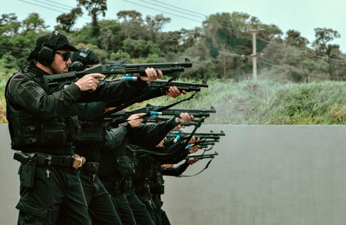 Policiais Penais passam por treinamento no Clube de Tiro Bravos em Santa Helena