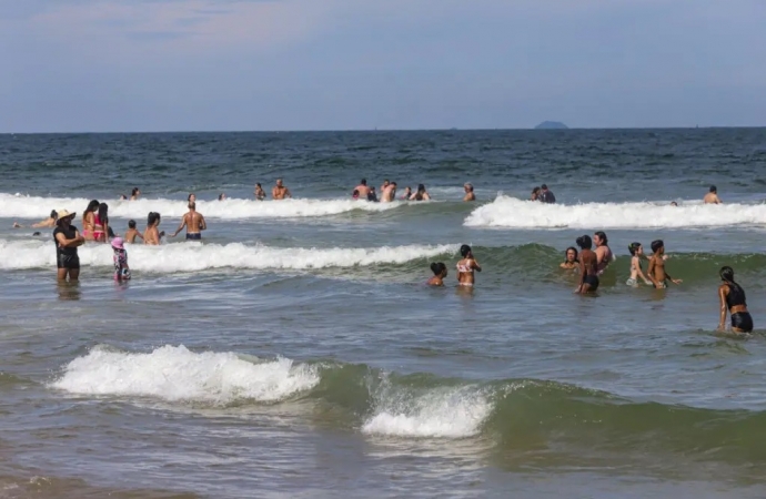 Praias do Paraná estão com 19 pontos impróprios para banho