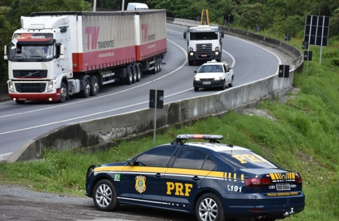 PRF inicia Operação Semana Santa 2022 no Paraná