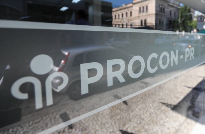 Procon-PR multa banco em quase R$ 300 mil por empréstimos não solicitados