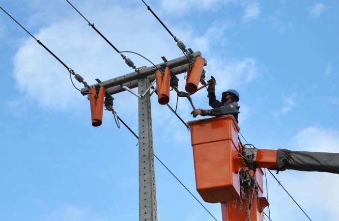 Região Oeste atingida por temporal tem 19 mil unidades consumidoras sem luz