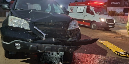 Acidente envolve carro e moto no Cidade Alta em Santa Helena