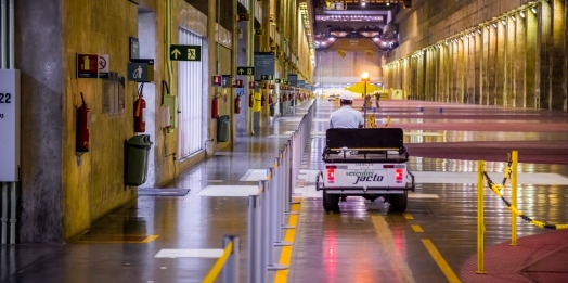 Carro elétrico da Itaipu vai ajudar Lula em recuperação da cirurgia