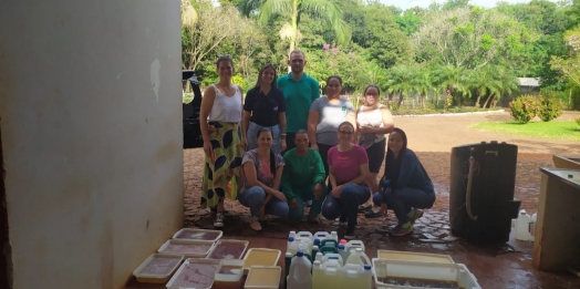 Coleta de óleo de cozinha e produção de sabão mobilizam Itaipulândia na Semana do Meio Ambiente