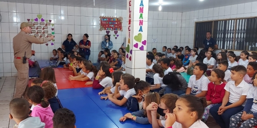 Corpo de Bombeiros realiza palestra com alunos da rede municipal de ensino de São Miguel