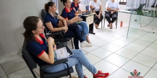 Diretores de Missal celebram conquista Selo Ouro da Alfabetização com nota máxima