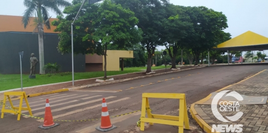 Em SMI, Rua Santa Terezinha é fechada para início da montagem da estrutura para o Dia da Recreação na Praça