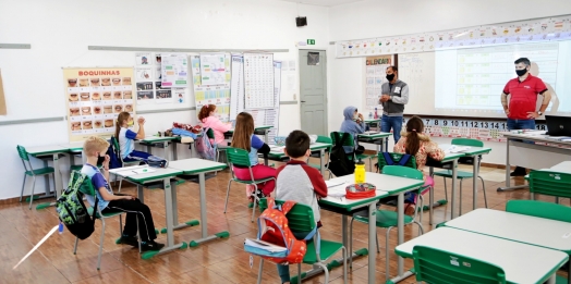 Escola Municipal Carlos Gomes retoma as aulas presenciais em Itaipulândia