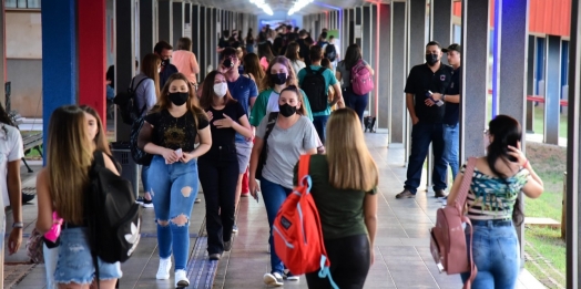 Faculdade UNIGUAÇU recebe calouros e veteranos para mais um ano letivo