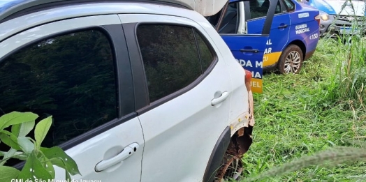 GM de São Miguel do Iguaçu localiza veículo abandonado com munição de arma de fogo