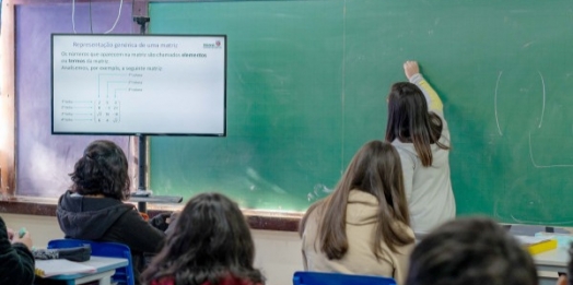 Governador anuncia convocação de mais 1.034 professores aprovados em concurso