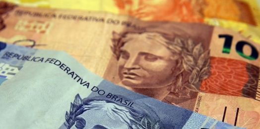 Governo paga hoje Auxílio Brasil a beneficiários com NIS final 4