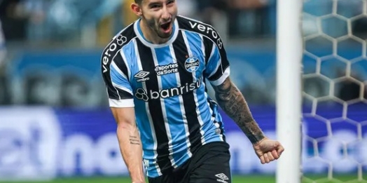 Grêmio vence Bahia nos pênaltis e avança para a semi da Copa do Brasil