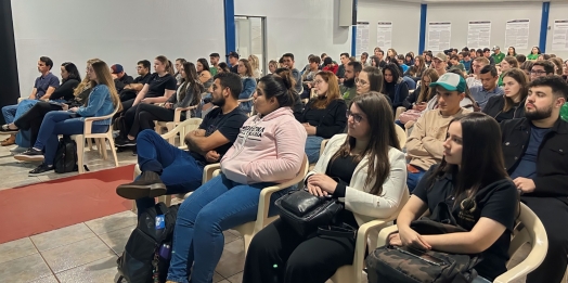 Grupo de Estudos de Animais Silvestres da Faculdade UNIGUAÇU recebe o Médico Veterinário Especialista Ewerton Luiz de Lima