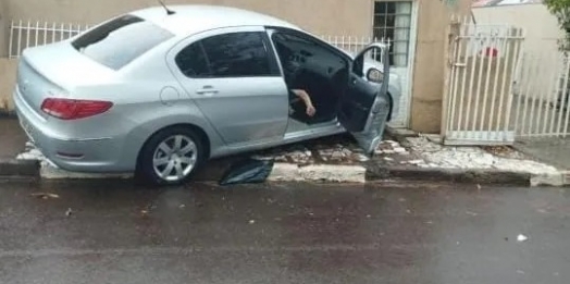 Homem é executado com 10 tiros em Toledo