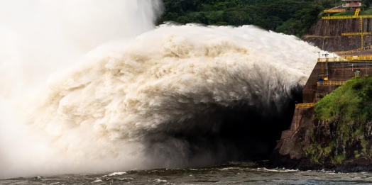 Itaipu abre segunda calha do vertedouro pela terceira vez em menos de um mês