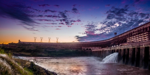 Itaipu atinge recorde mundial dos 3 bilhões de MWh na madrugada de domingo (10)