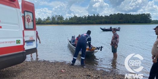 Jovem nua e  em surto, mobiliza Corpo de Bombeiros no Balneário de Santa Helena