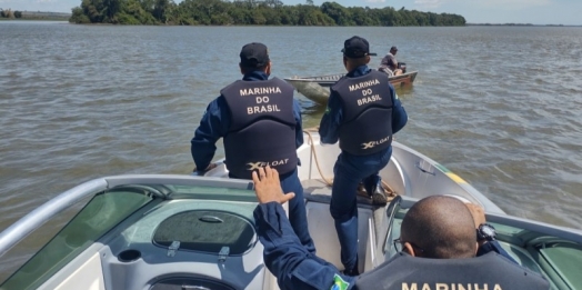 Marinha do Brasil auxilia nas buscas por jovem que desapareceu após cair no Rio Paraná