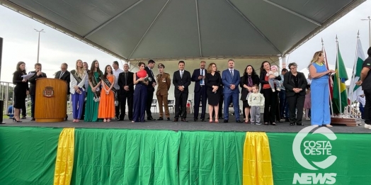 Medianeirenses celebram o Dia da Independência